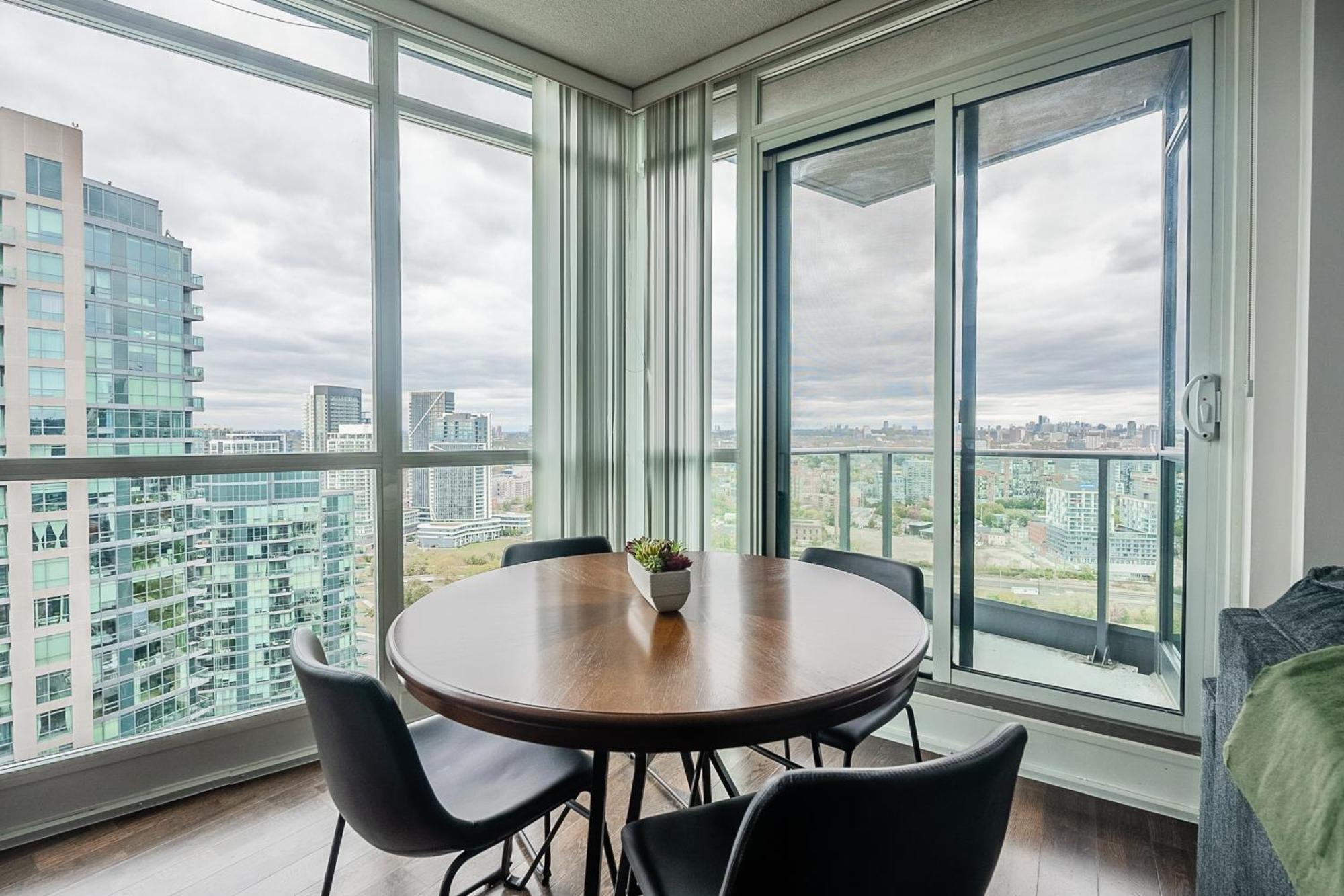 Rivetstays - The Neptune Toronto Ngoại thất bức ảnh