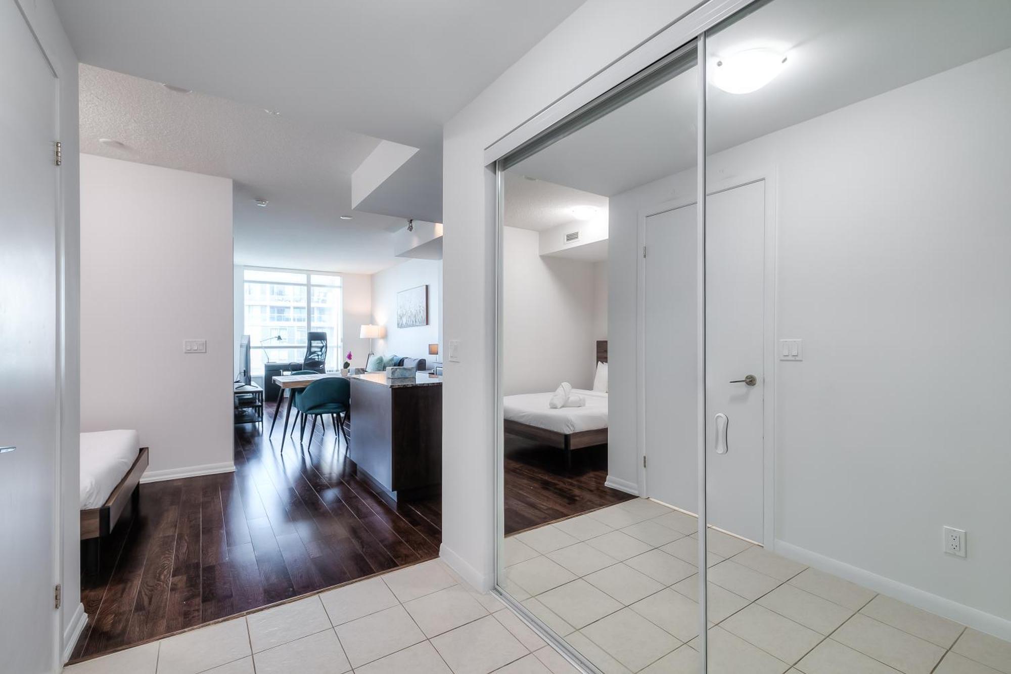 Rivetstays - The Neptune Toronto Ngoại thất bức ảnh